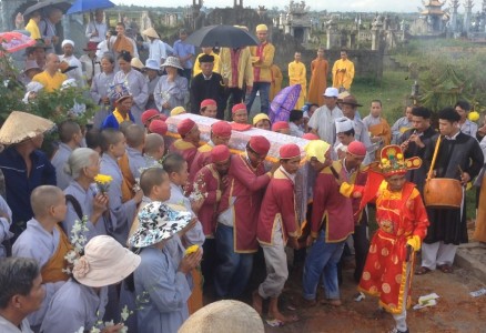Enterrement au Vietnam