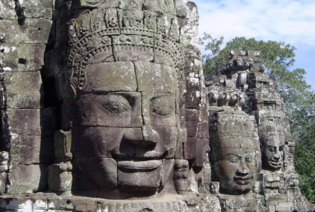 De la bahía de Halong hasta los templos  Angkor Wat ( Circuito Vietnam - Camboya 17días/ 16noches)