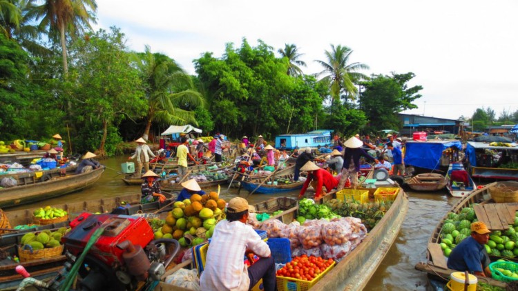 Top de los grandes  mercados flotantes en el delta del Mekong