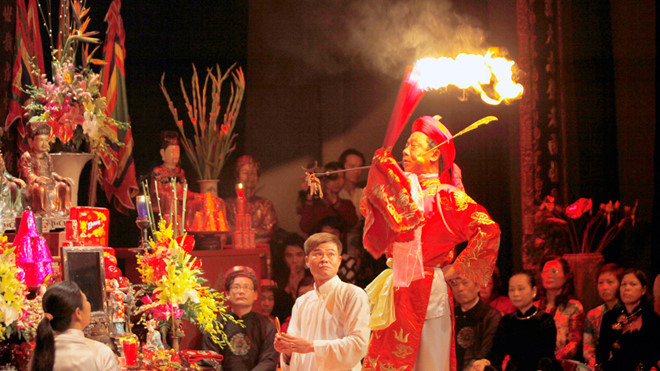 ceremonia medium a Vietnam
