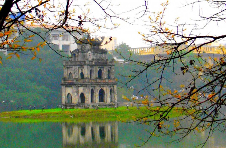 Hoan Kiem Lake