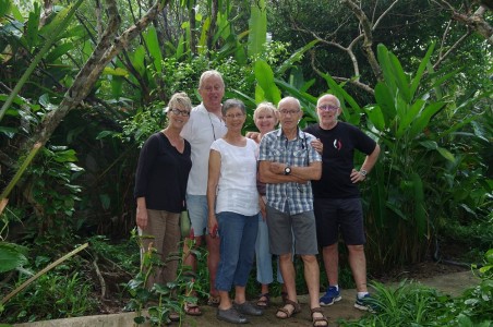 The friends of Mrs,  Mr  Annette and Pierre DELESTRE (6pax)
