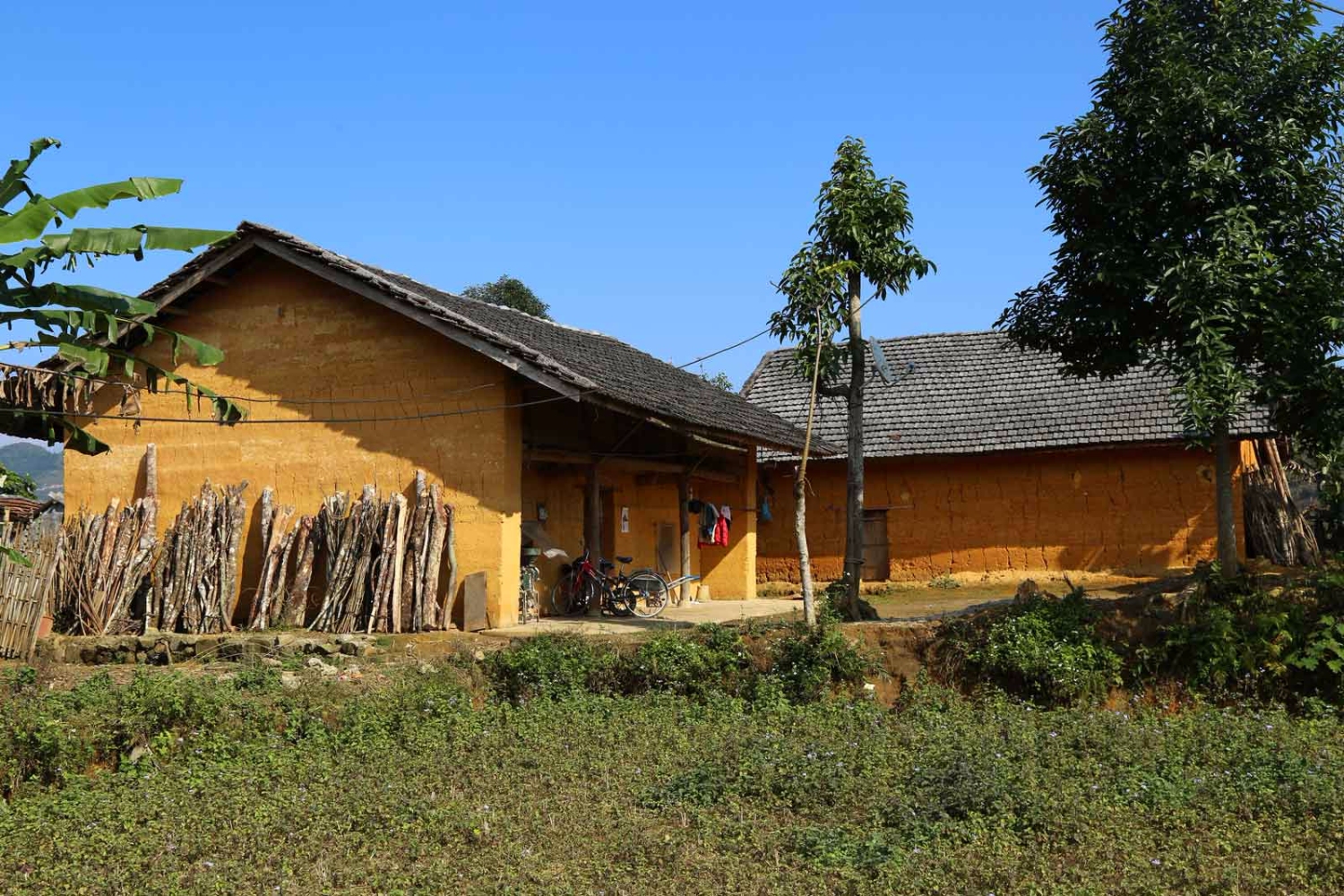 maison typique village nam dam ha giang