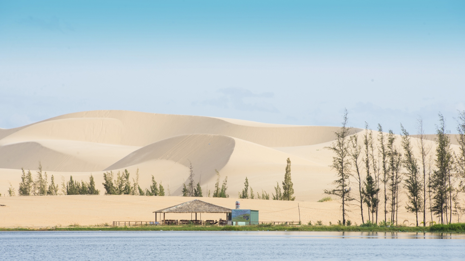 Dunas de arenas blancas a Mui Ne