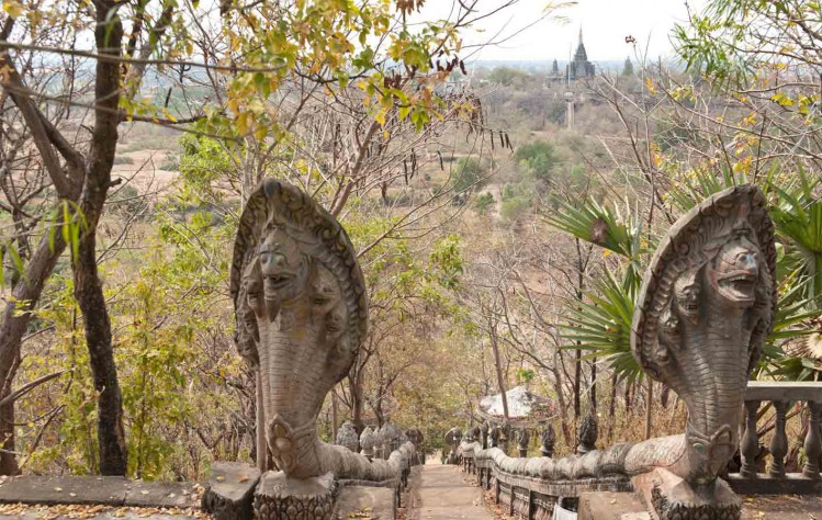 sommet de Phnom Pros et Phnom Srei