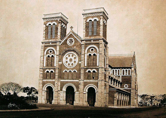Cathédrale Notre Dame de Saïgon en 1882