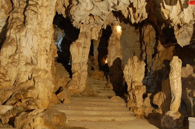 Grotte de Thien Huong (Parfums du Ciel)