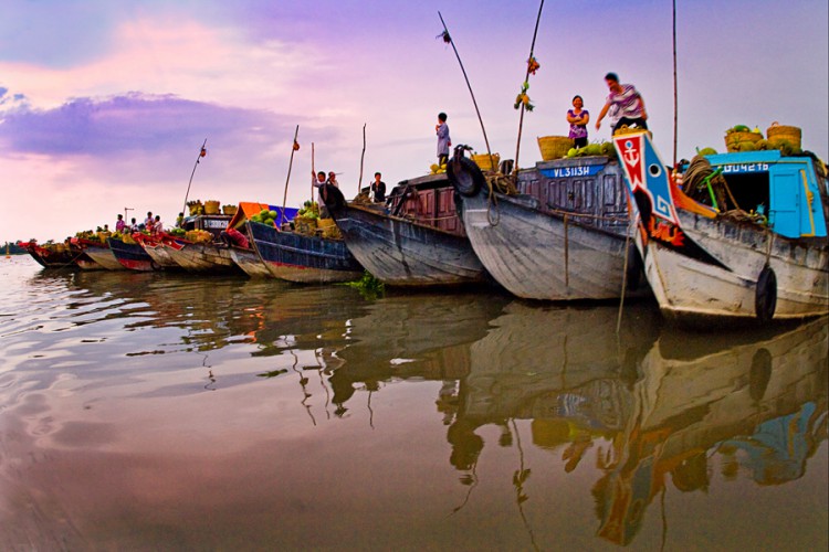 mercado flotante Long Xuyen, provincia Long Xuyen