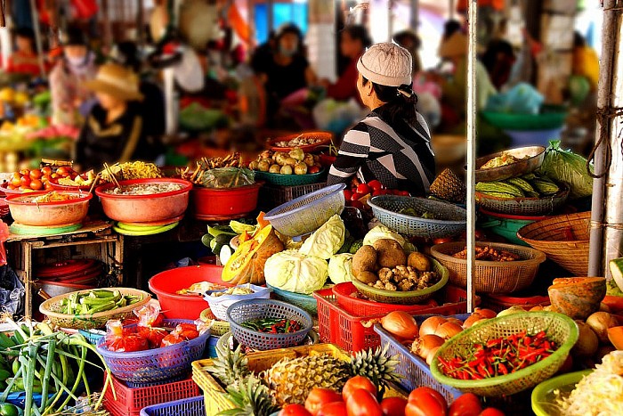 Visiter le maché est une expérience intéressante à Hoi An