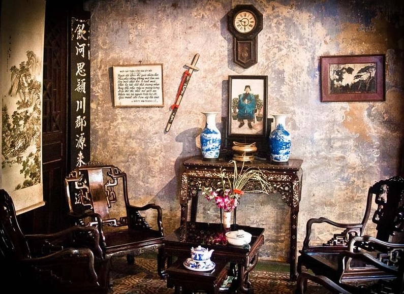 Salon de la maison de Quan Thang