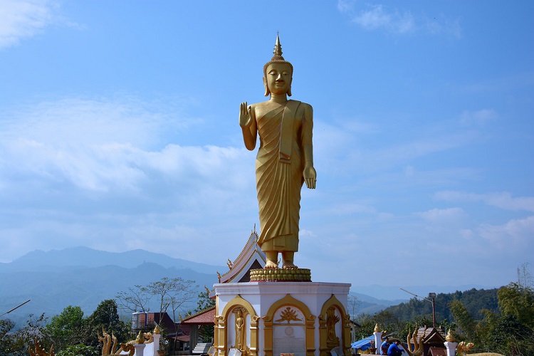 Stupa de Phuuthat dans le temple de Banjeng