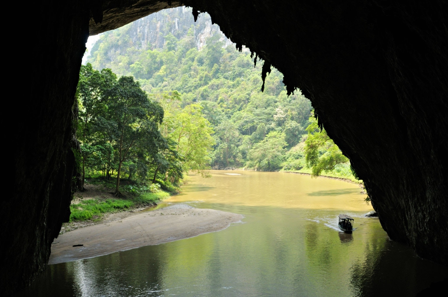 Puong Cave