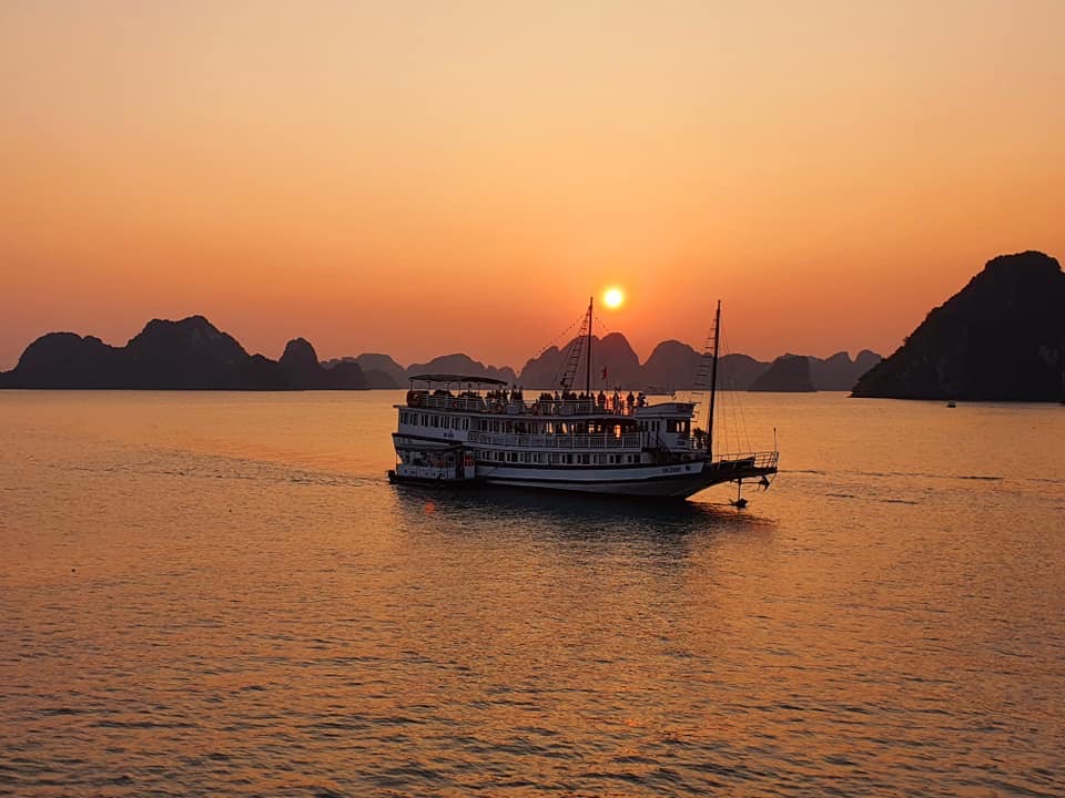 sunset in Halong bay