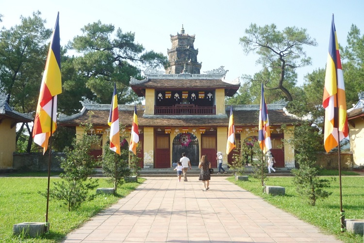 Pagoda of Celestial Lady (Thien Mu)